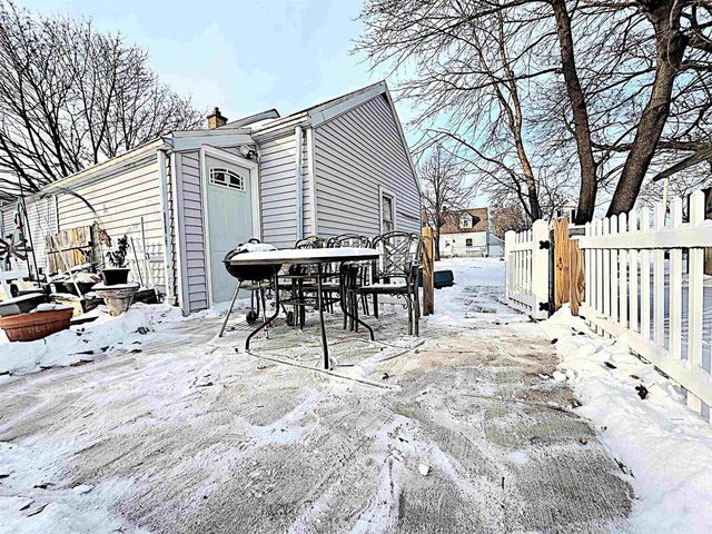 1813 W SUMMER STREET, Appleton, WI 54914