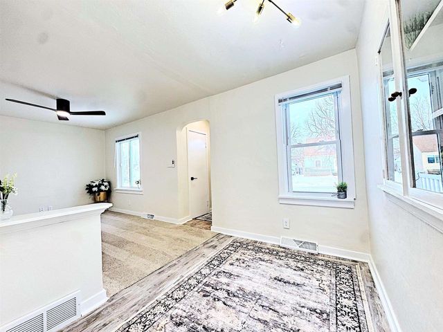 1813 W SUMMER STREET, Appleton, WI 54914