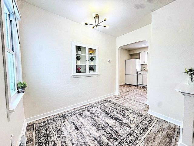 1813 W SUMMER STREET, Appleton, WI 54914