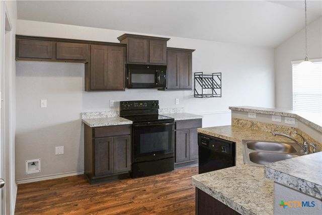 1024 Jamestown Drive, Temple, TX 76504