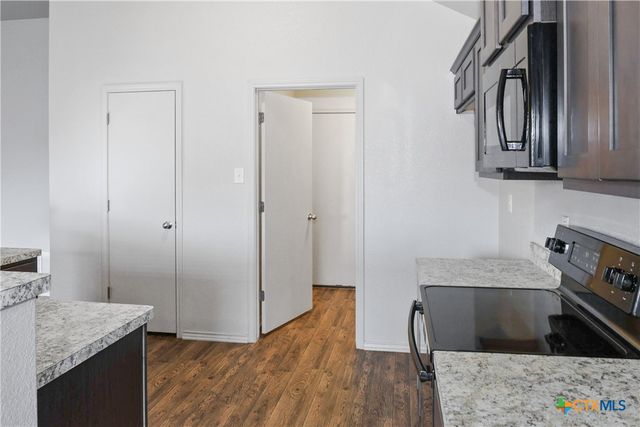 1024 Jamestown Drive, Temple, TX 76504