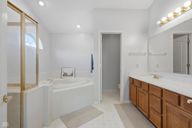 4513 Lost Tree Drive, Indianapolis, IN 46268