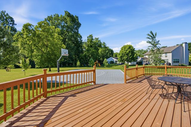 4513 Lost Tree Drive, Indianapolis, IN 46268