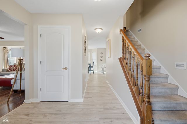 4513 Lost Tree Drive, Indianapolis, IN 46268