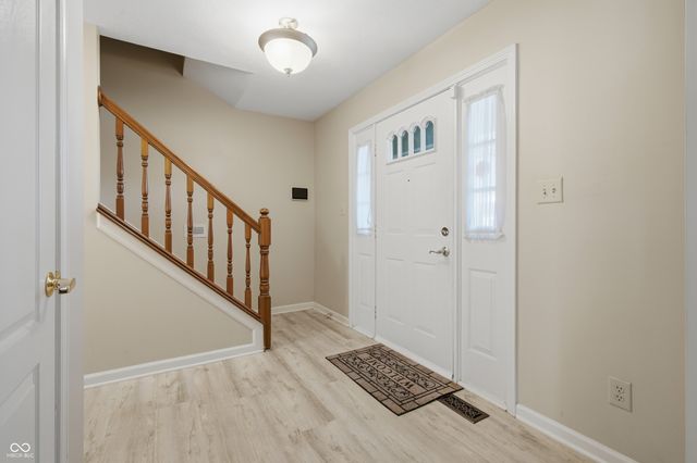 4513 Lost Tree Drive, Indianapolis, IN 46268