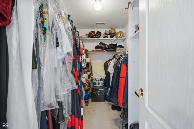 4513 Lost Tree Drive, Indianapolis, IN 46268