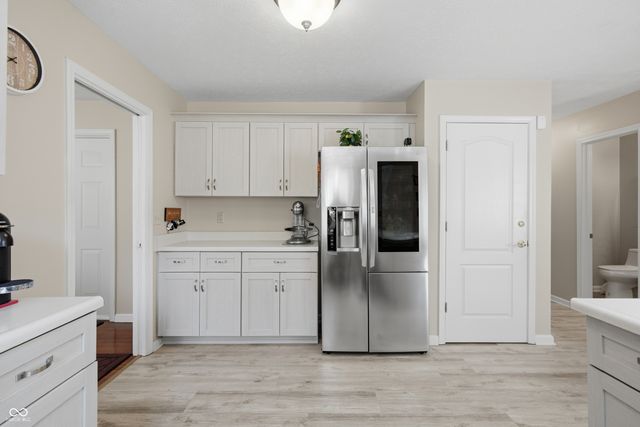 4513 Lost Tree Drive, Indianapolis, IN 46268