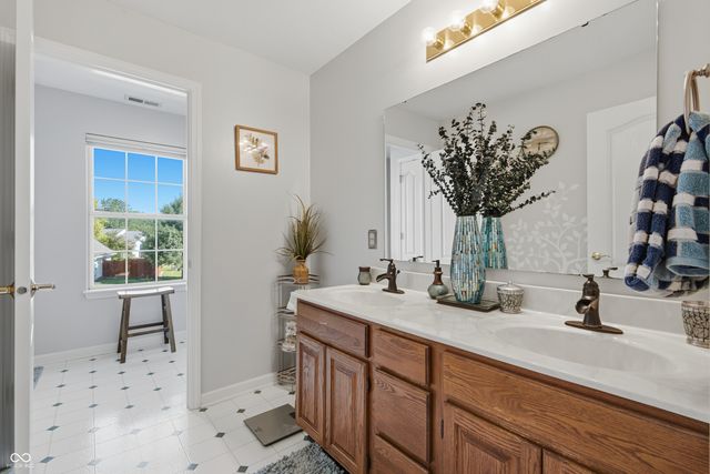 4513 Lost Tree Drive, Indianapolis, IN 46268