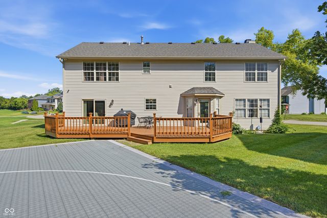 4513 Lost Tree Drive, Indianapolis, IN 46268