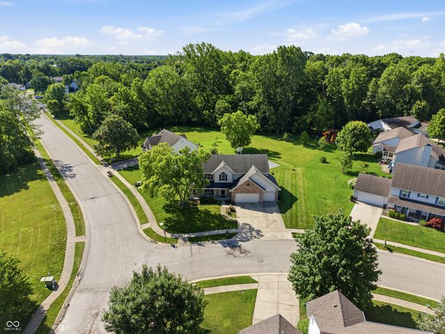 4513 Lost Tree Drive, Indianapolis, IN 46268