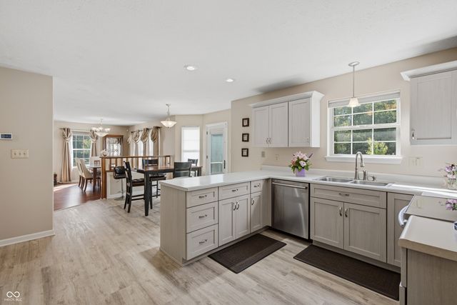 4513 Lost Tree Drive, Indianapolis, IN 46268
