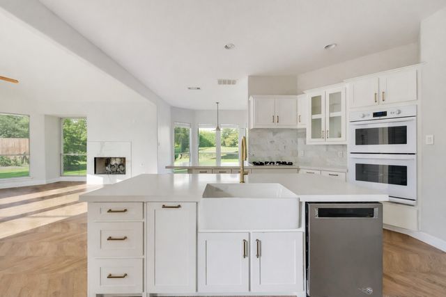 1110 Calais Drive, Southlake, TX 76092