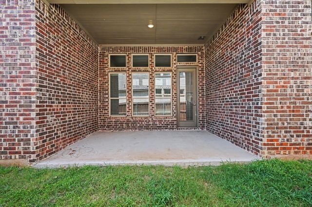 726 Village Green Drive, Argyle, TX 76226