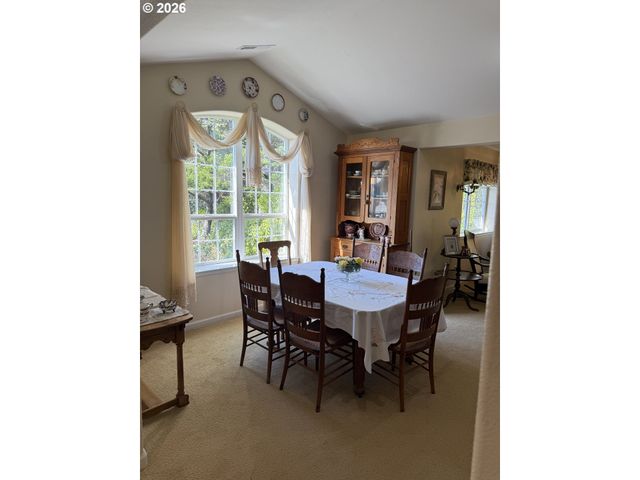 65 SHORELINE Dr, Florence, OR 97439