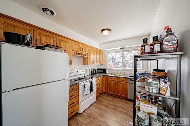 1075 Stanger Avenue, Idaho Falls, ID 83404