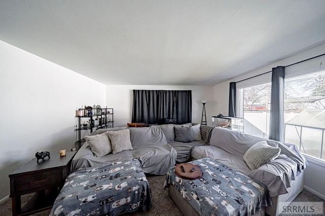 1075 Stanger Avenue, Idaho Falls, ID 83404