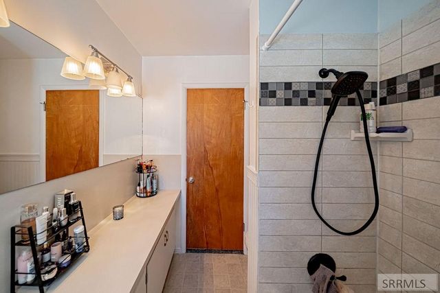 1075 Stanger Avenue, Idaho Falls, ID 83404