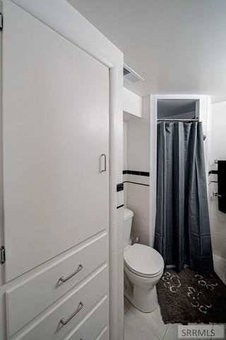 1075 Stanger Avenue, Idaho Falls, ID 83404