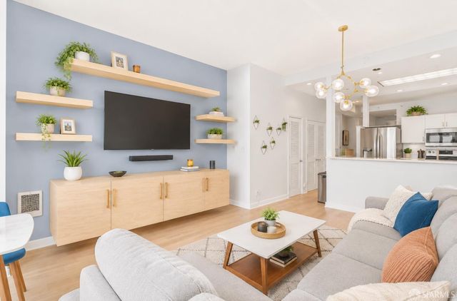 220 Lombard Street 219, San Francisco, CA 94111