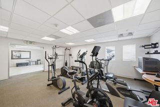 956 S Wilton Place 203, Los Angeles, CA 90019