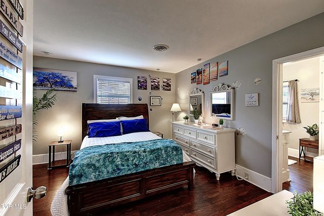 607 South 2nd Street, Elizabethton, TN 37643