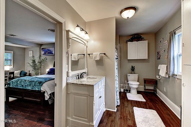 607 South 2nd Street, Elizabethton, TN 37643