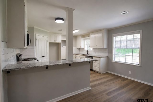 3110 S Cameron Ave, Tyler, TX 75701