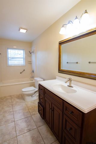 3110 S Cameron Ave, Tyler, TX 75701