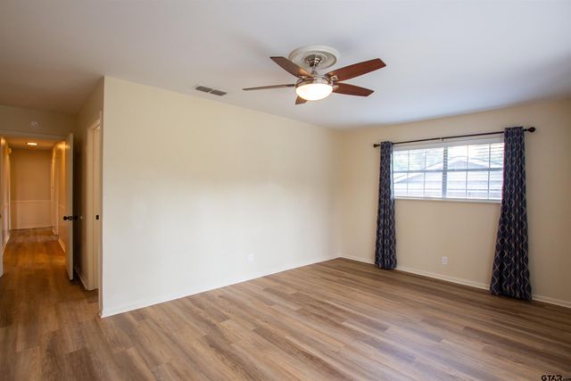 3110 S Cameron Ave, Tyler, TX 75701