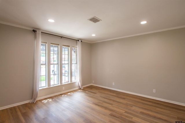 3110 S Cameron Ave, Tyler, TX 75701