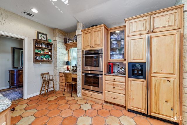 1306 S Monroe St, San Angelo, TX 76901