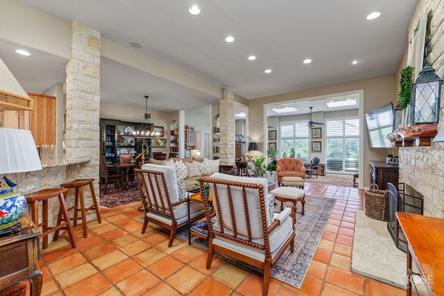 1306 S Monroe St, San Angelo, TX 76901