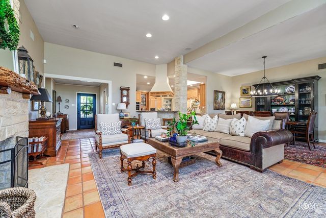 1306 S Monroe St, San Angelo, TX 76901