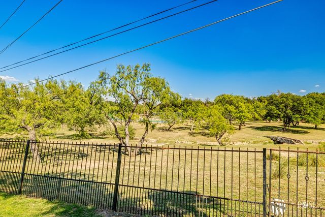 1306 S Monroe St, San Angelo, TX 76901