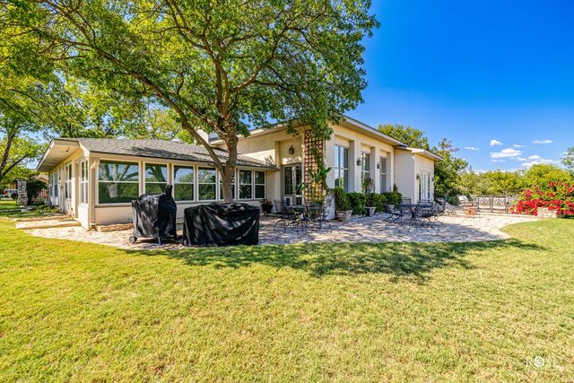 1306 S Monroe St, San Angelo, TX 76901