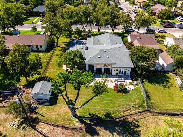 1306 S Monroe St, San Angelo, TX 76901