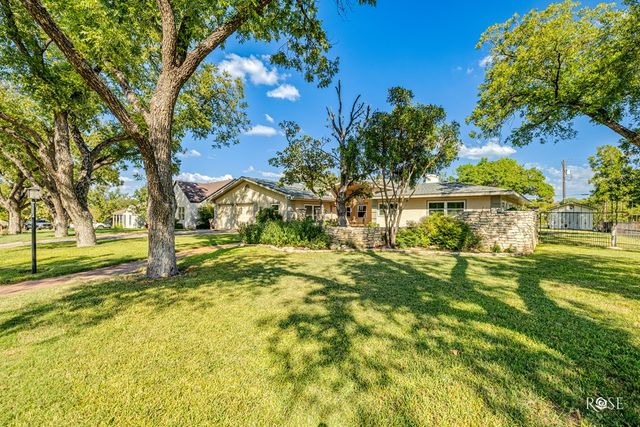 1306 S Monroe St, San Angelo, TX 76901