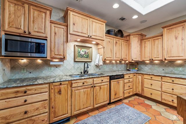 1306 S Monroe St, San Angelo, TX 76901