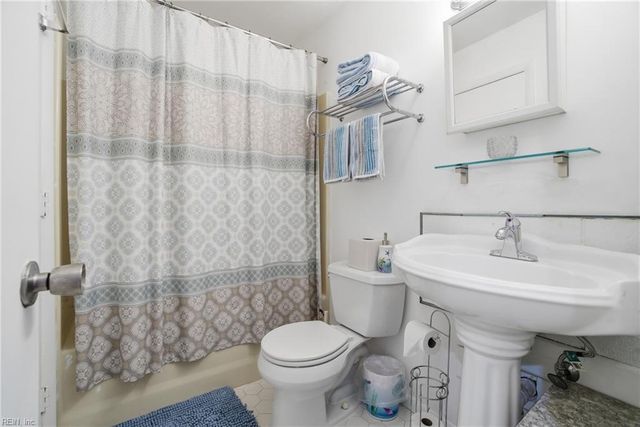 9711 Chesapeake St Apt C, Norfolk, VA 23503