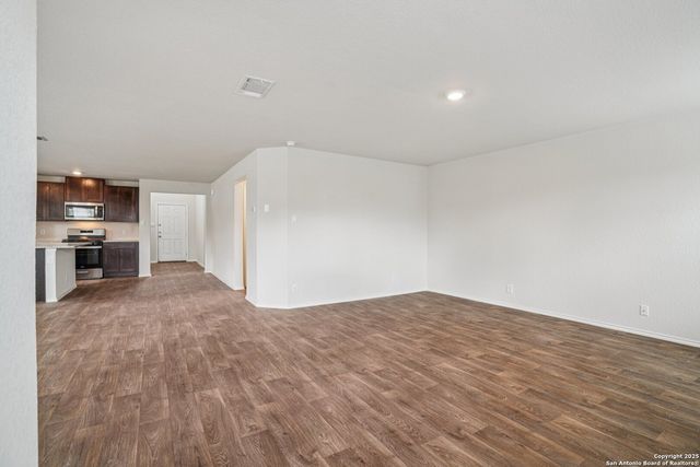 1154 Barn Swallow, San Antonio, TX 78253