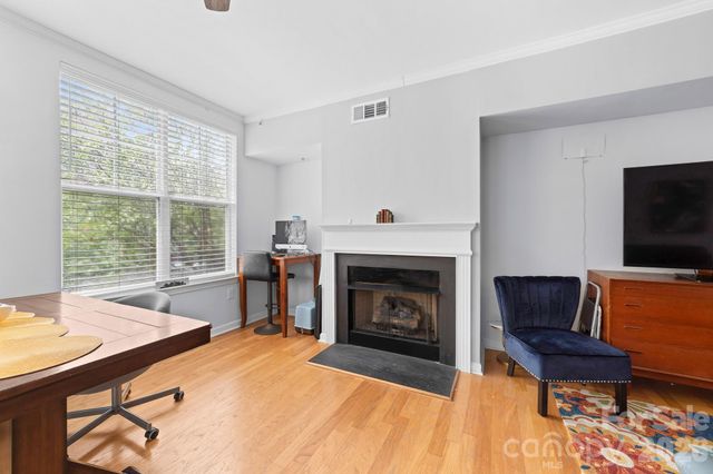 405 W 7th Street 302, Charlotte, NC 28202