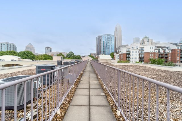405 W 7th Street 302, Charlotte, NC 28202