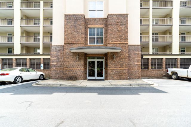 405 W 7th Street 302, Charlotte, NC 28202