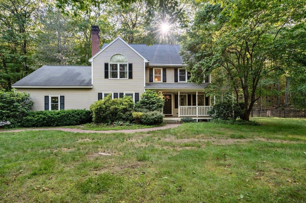 129 Cambridge Road, Bedford, NH 03110