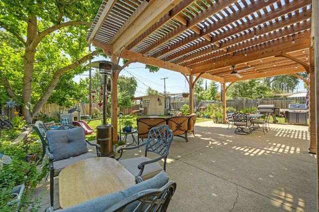 5654 Beauregard Way, Orangevale, CA 95662