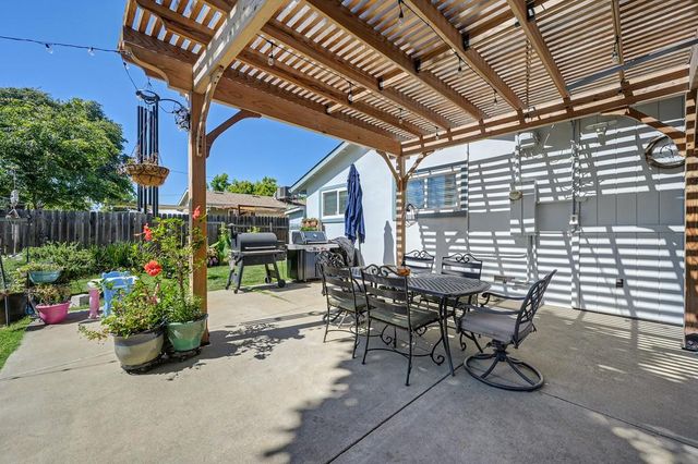 5654 Beauregard Way, Orangevale, CA 95662