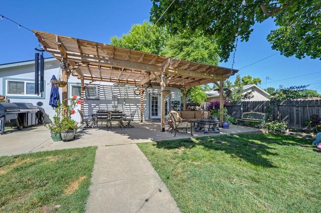 5654 Beauregard Way, Orangevale, CA 95662