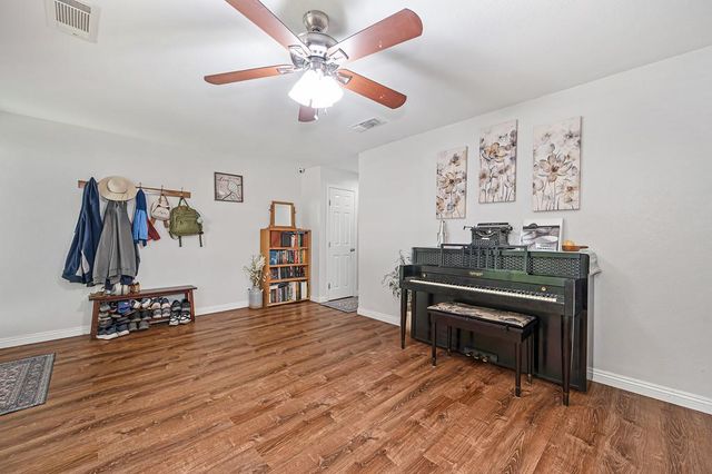 5654 Beauregard Way, Orangevale, CA 95662