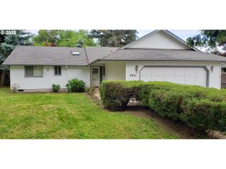 3921 N CLAREY St, Eugene, OR 97402