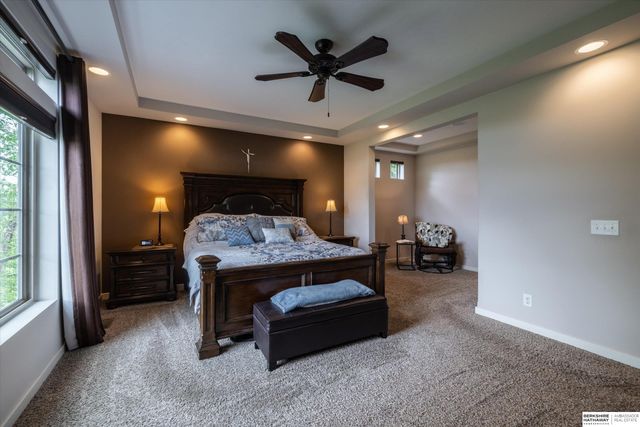 12005 S 210th Street, Gretna, NE 68028